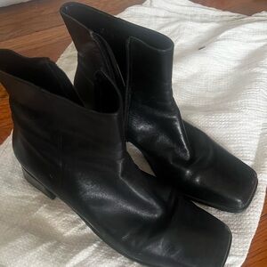 Elegant Black Leather Square Toe Boots